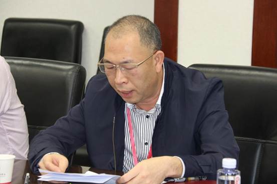 說明: 深圳職業(yè)技術學院黨委副書記、紀委書記楊平現(xiàn)場致辭