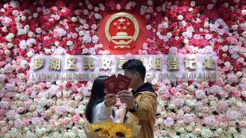 “520”扎堆登記結(jié)婚？每天過得像“520”更重要